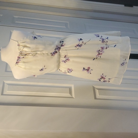 Old Navy floral dress - Picture 2 of 12